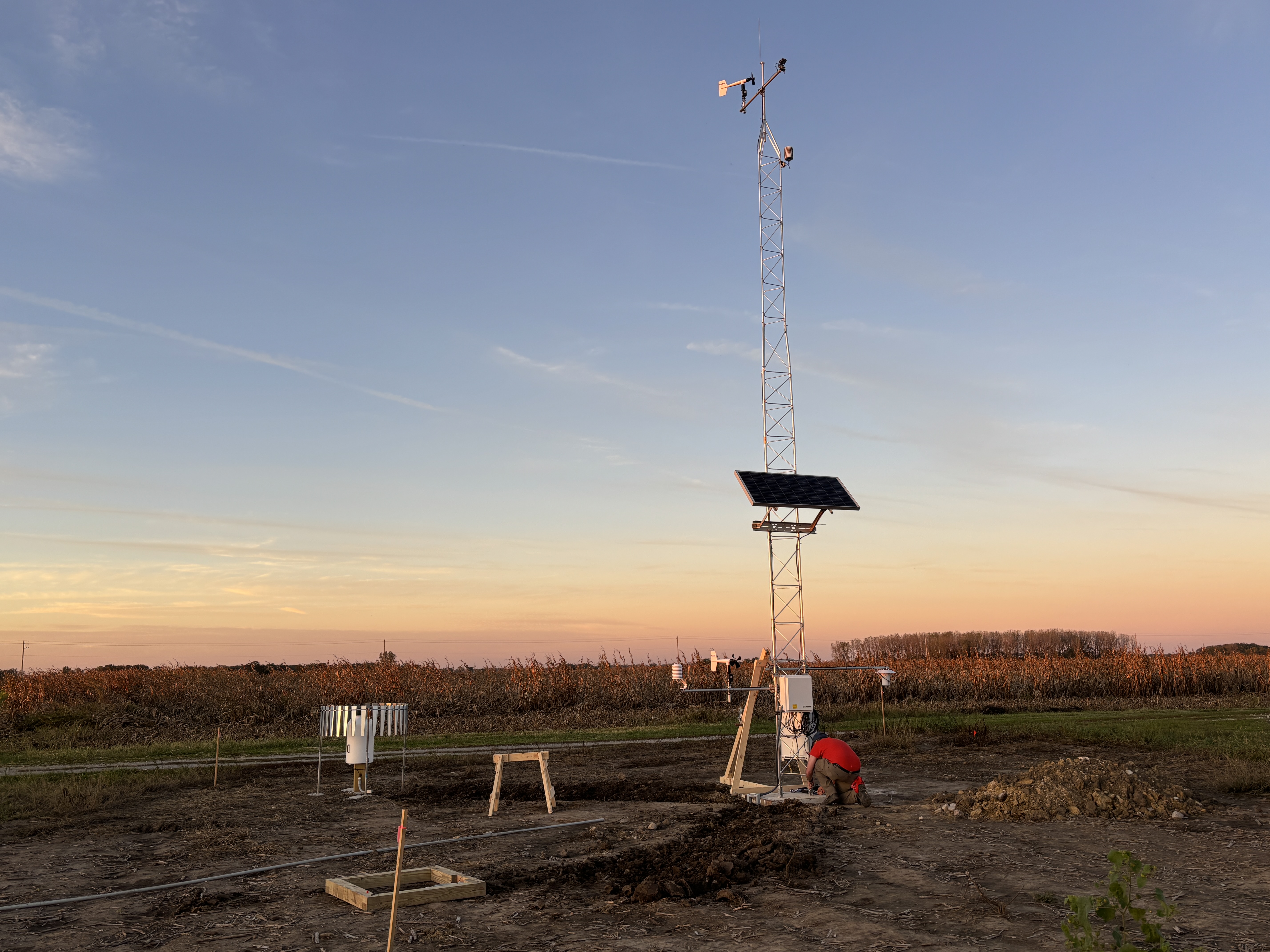 Photo of Ohio mesonet station in South Charleston.