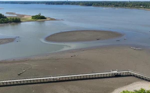 Mud flats in the Hoover Reservoir