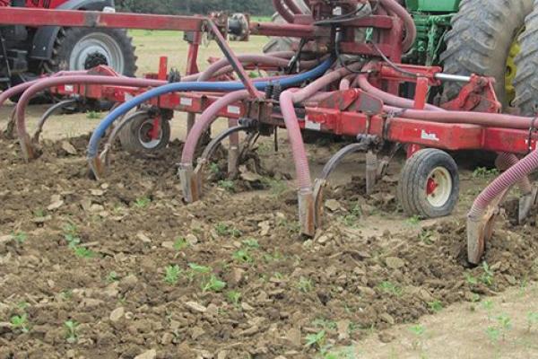 Farm Field and Machinery. Incorporating liquid manure via injection. Photo by OSU Extension.